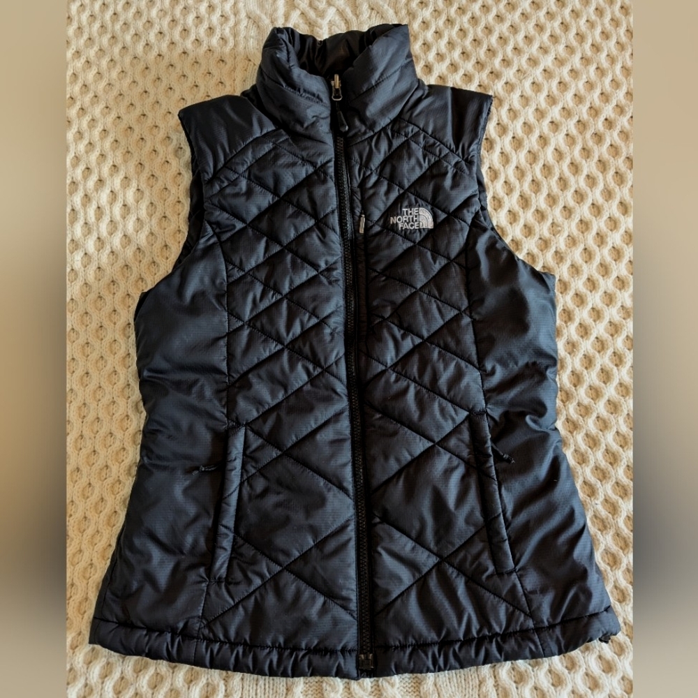 ❄️NORTH FACE❄️PRIMALOFT PUFFER VEST, Not Down, Black, Sz. Small, EXCELLENT!!